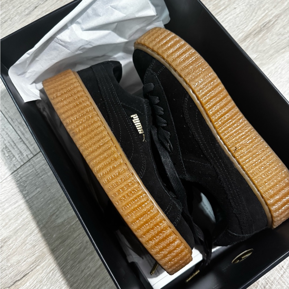 HOSTS PICK🎉Puma X Fenty 2016 release - Picture 4 of 6